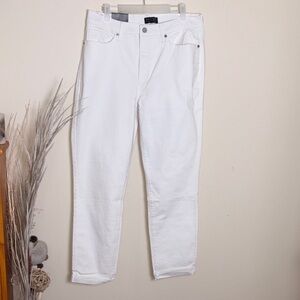 Banana Republic Curvy Girlfriend Low-rise White Jeans